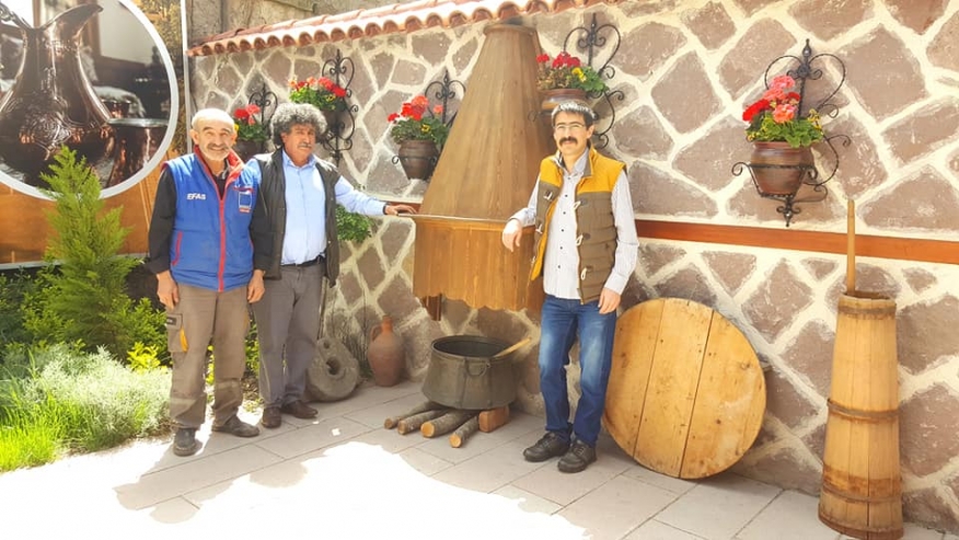 Zanaatkar Kıvırcık Ustamız Vakfımızın Tarihi Dokusuna Renk Kattı